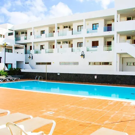 Ocean Views Apartment *